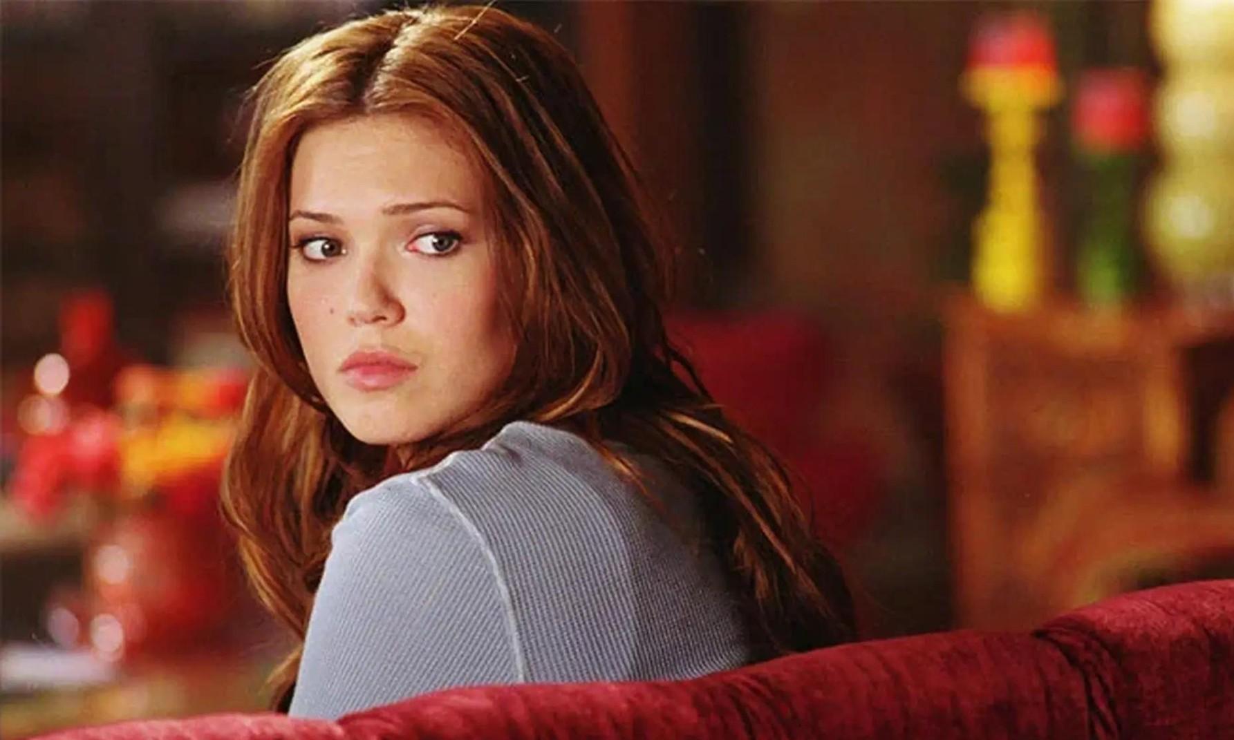 «Муж угрожает разводом из-за слишком частых визитов моей мамы»