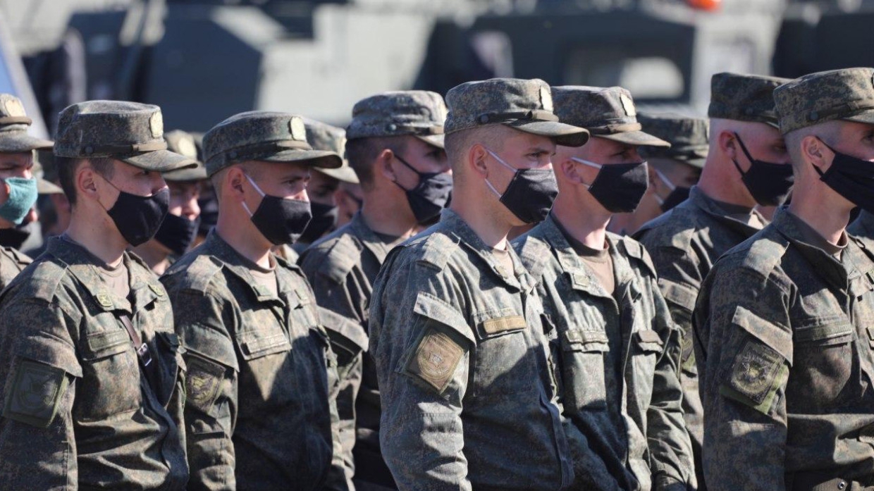 Военные на учениях в Крыму отразили атаку «диверсантов» на госпиталь