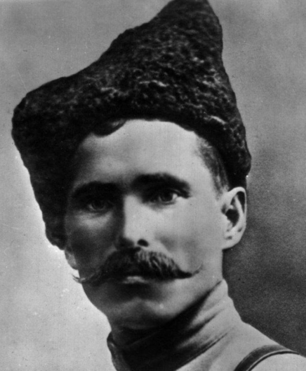 Комдив против начдива: единство опять откладывается? Комдив против начдива: единство опять откладывается? казаки,россия