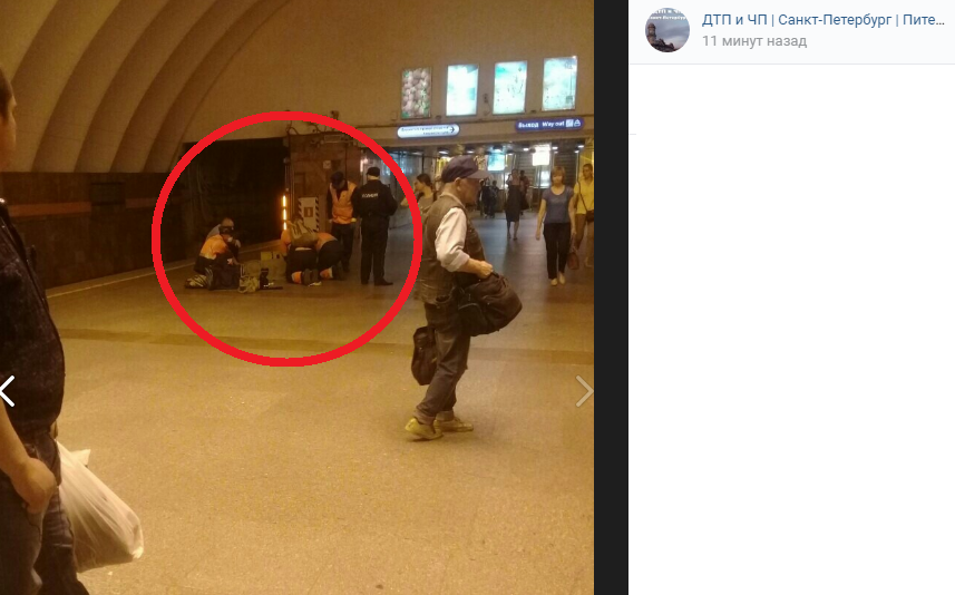 Питер метро что произошло сегодня. Происшествие в метро СПБ. Авария в метро в Санкт Петербурге. Происшествие в метро СПБ сегодня. СПБ упал на рельсы в метро сегодня.