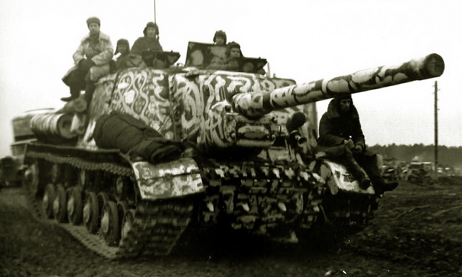 ​Колонна ИСУ-122 59-го отдельного танкового полка прорыва 9-го мехкорпуса 3-й гвардейской танковой армии на марше по западной Украине - «Недостаёт пулемётов…» | Warspot.ru