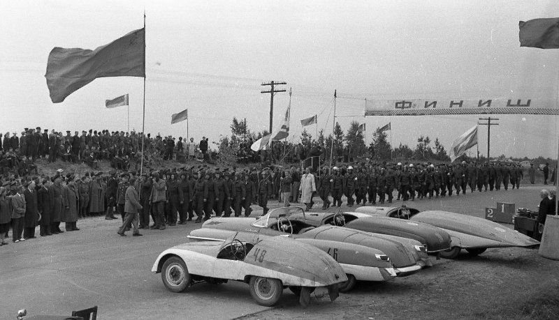 Архивные фотографии чемпионата СССР по автомобильным гонкам 1956 года 