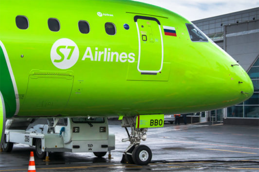 Самолет Джей Севен. S7 Airlines авиакомпания. Зелёный самолёт s7. S7 авиакомпания s7.