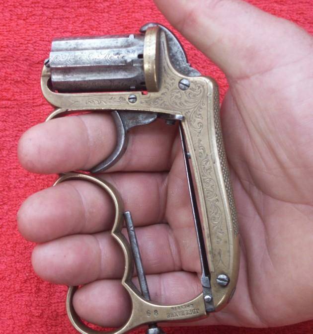 Револьверы, которые на «Д» Револьверы, которые на «Д» оружие