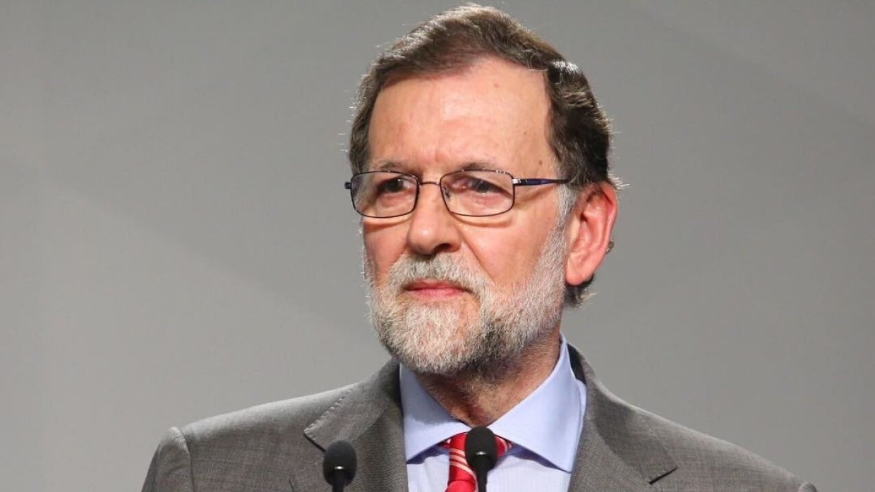 Экс-премьер Испании Рахой отказался от депутатского мандата