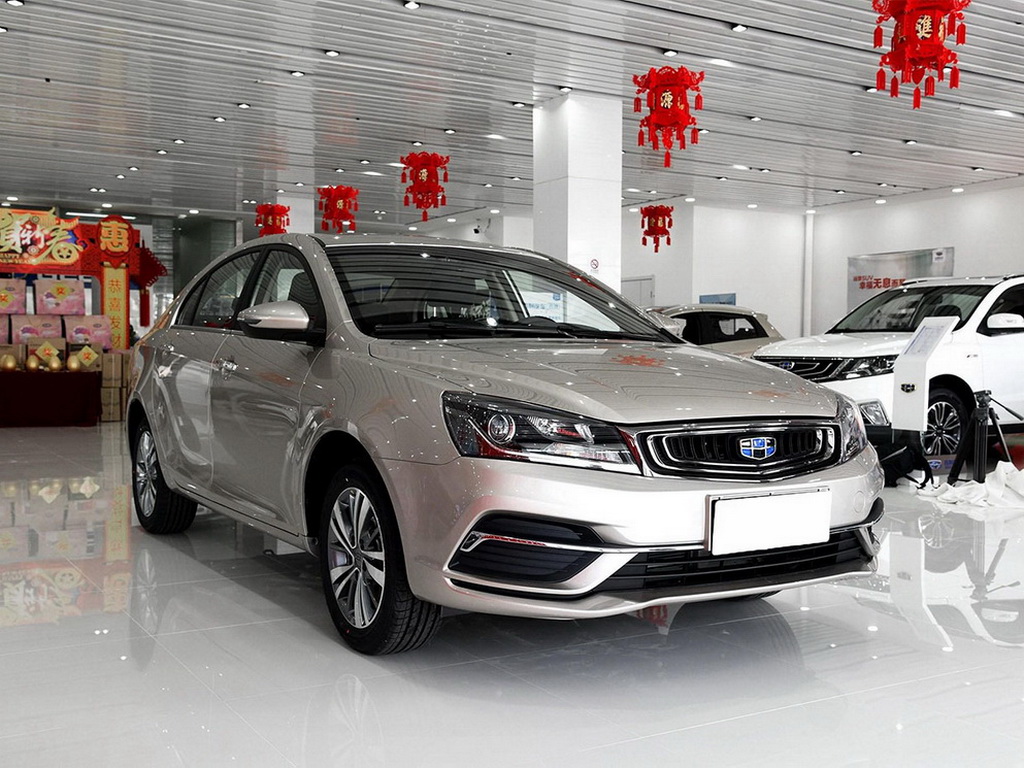 Начинаются продажи обновленного седана Geely Emgrand 