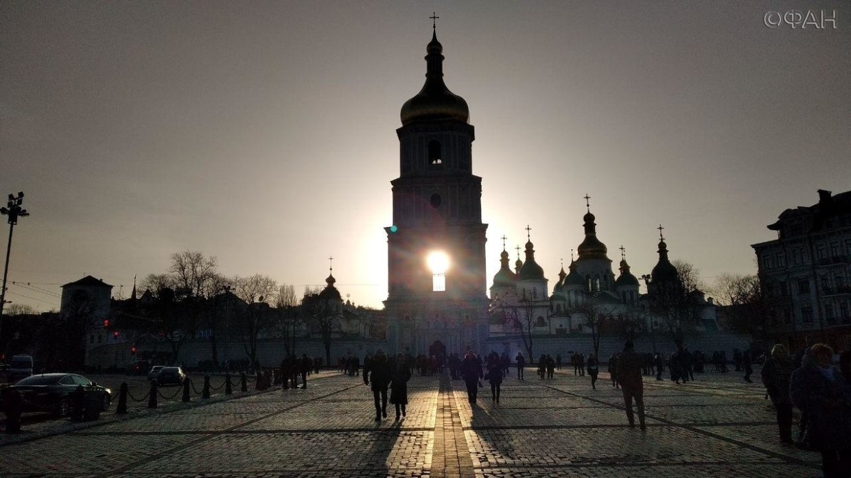 В Киеве предсказали, что партия Порошенко не попадет в новую Раду
