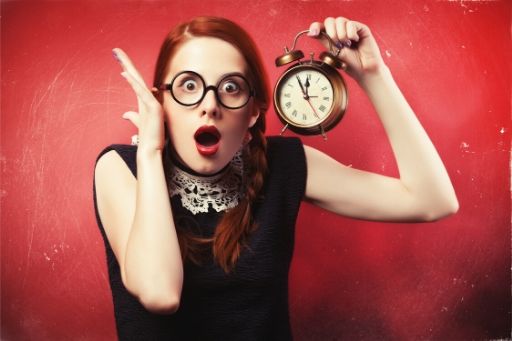 https://www.spanish.academy/wp-content/uploads/2020/01/present-tense-time.jpg