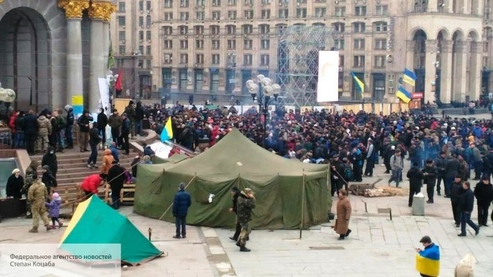 Юбилей огидности: итоги первой пятилетки с начала скакавшего майдана - украинцы рыдают навзрыд, «халява» так и не пришла