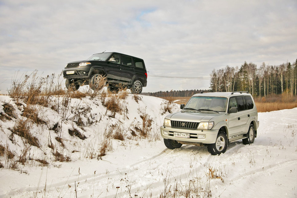 20 летний Toyota LC Prado 90 против нового УАЗа Патриот с АКПП