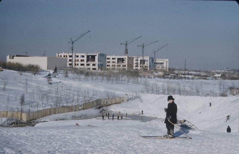 Строится Московский Городской Дворец Пионеров и Школьников, 1959 год. город, зима, москва, ностальгия, фото, фотографии