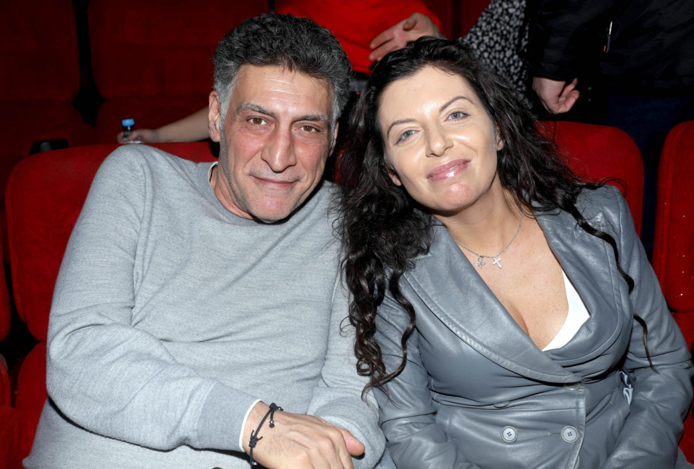 Больная раком Маргарита Симоньян сделала шокирующее признание: «Подруга вытащила меня из окна — в прямом смысле слова» Симоньян, Маргарита, миллион», Тигран, «Секрет, месяцев, рассказала, детей, Кеосаян, режиссер, фильма, когда, Сейчас, своих, троих, после, сообщили, впервые, режиссера, также