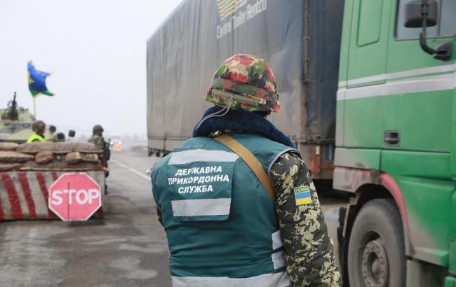 Блокада для "барыг": как военные зарабатывают на линии разграничения