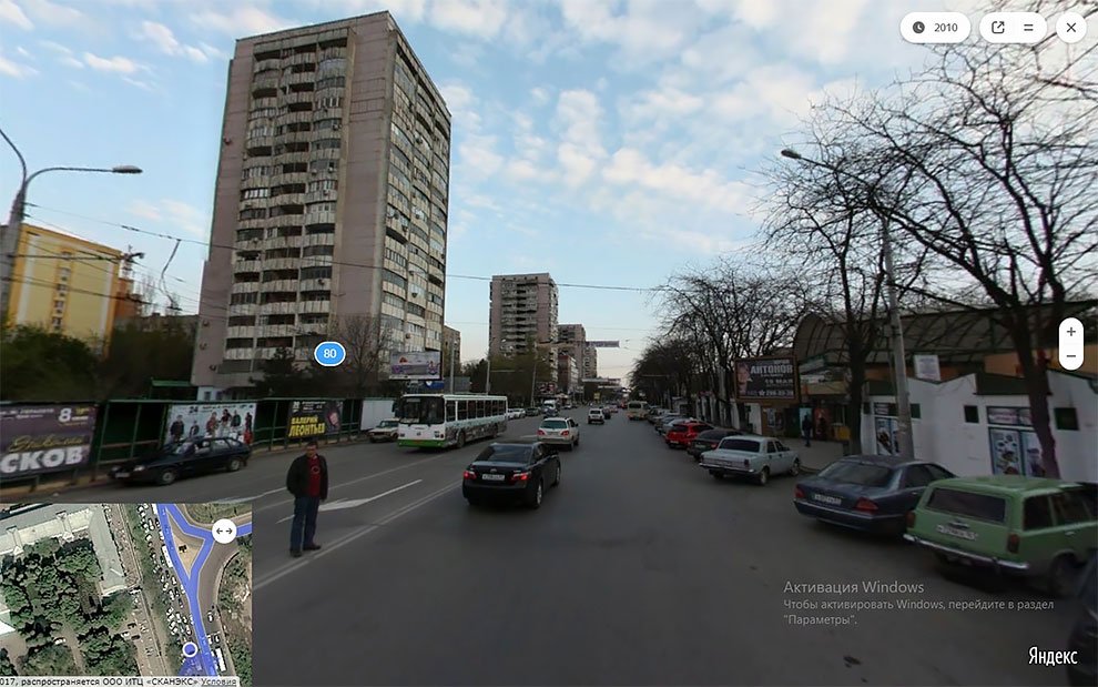 Российский художник с помощью "Фотошопа" превращает серые российские города в мир будущего искусство