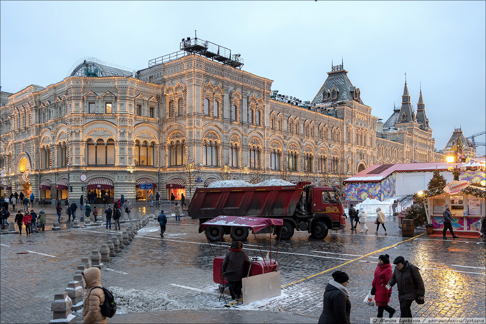 Как в Москве убирают снег