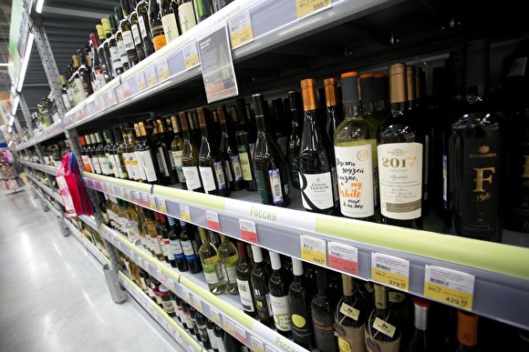 Ведомство Орешкина в своем отзыве высмеяло запрет на продажу алкоголя лицам до 21 года