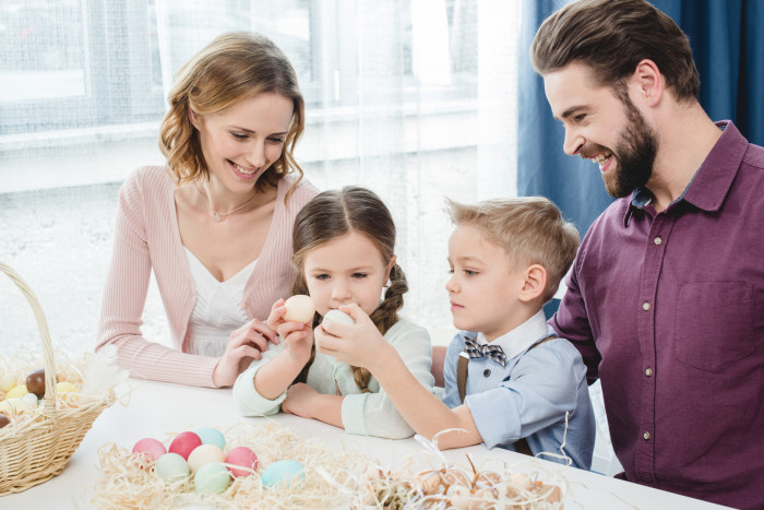 Что принято дарить на Пасху: лучшие идеи на все случаи жизни