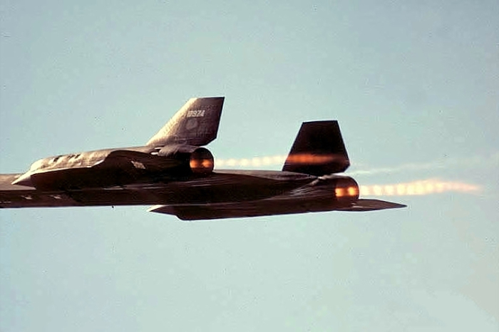 SR-71 «Blackbird» - самый мощный из самолётов.