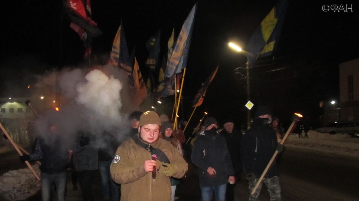 Националисты грозят Киеву «обострением общественных проблем на фоне коронавируса»