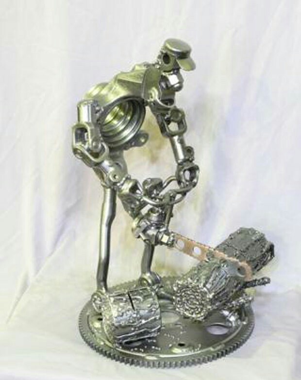 Чем занимаются слесаря, в свободное от работы время автосамоделки