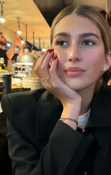 Два платья невесты и внучка Бориса Ельцина среди гостей: дочь олигарха и бывшего топ-менеджера Роснано Владимира Аветисяна вышла замуж Аветисян, Артур, Артура, Анастасии, Анастасия, компании, ХалатовАнастасия, Халатов, Роснано, ХалатоваСвадьба, также, Владимир, газовой, Бурмистрова, Мария, АветисянАнастасия, Средневолжской, Аветисяна, Владимира, Великобритании