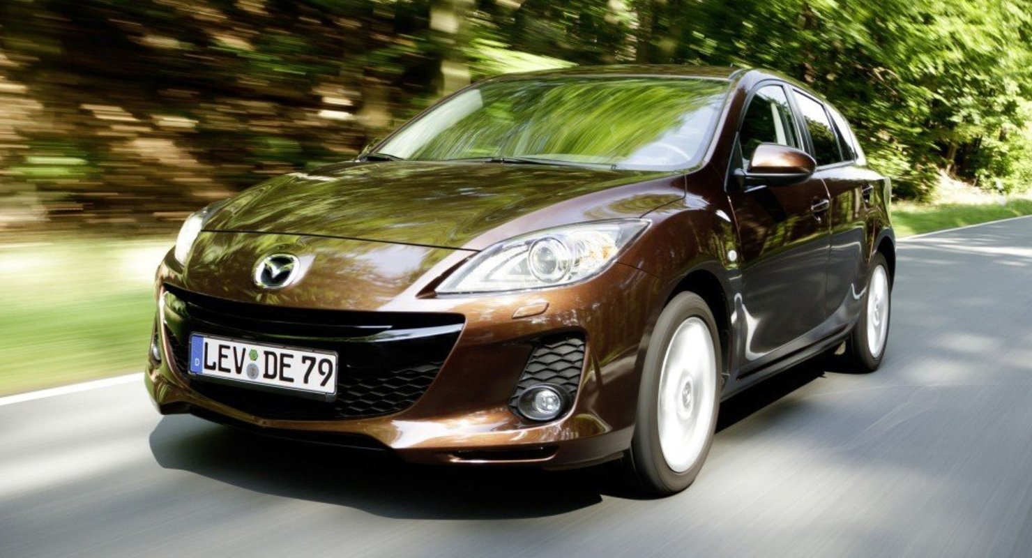 Рестайлинговая Mazda 3 II поколения: возможные неисправности подержанного автомобиля