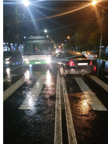 В Рязани произошло ДТП с наездом на пешехода и участием автобуса