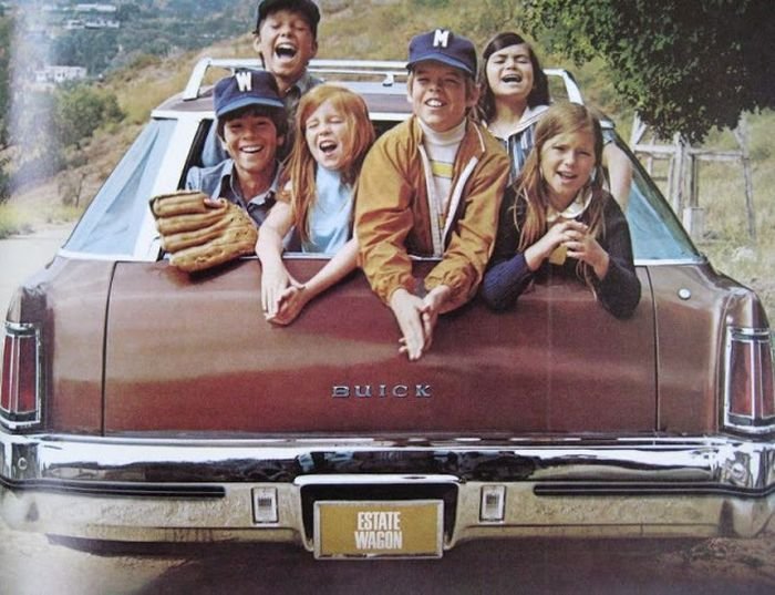 Вот доказательства, что универсалы были лучшими семейными автомобилями в 60-х годах Вот доказательства, что универсалы были лучшими семейными автомобилями в 60-х годах