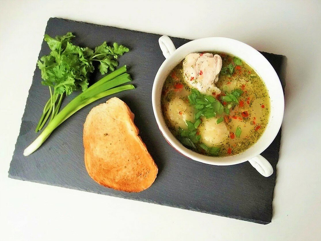 Лёгкий овощной суп с сырными клёцками, сытный вкусный обед за 40 минут