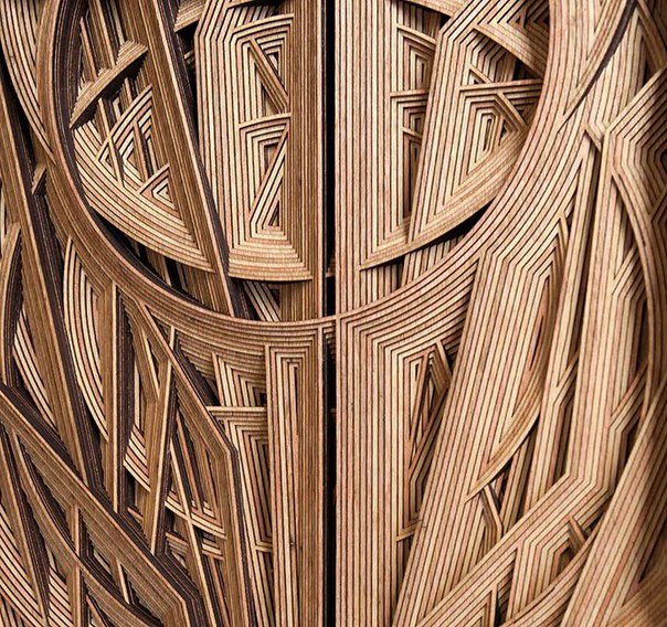 Резьба по дереву от американского художника Габриэля Шама