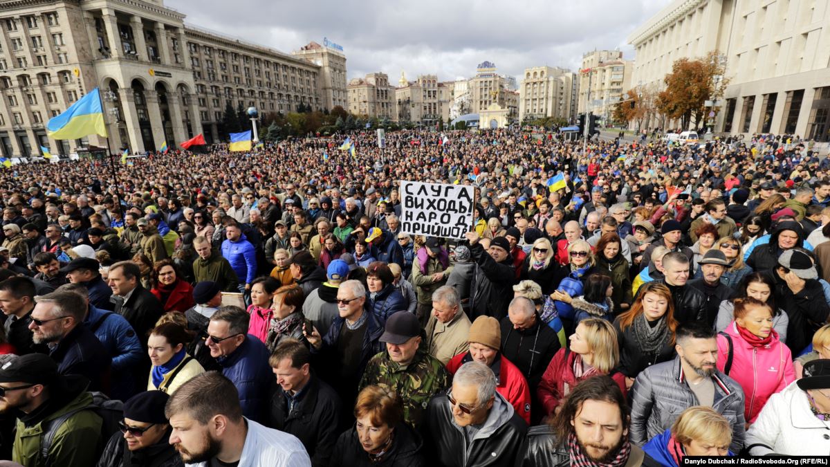 На прошедших протестах против связанных с НАБУ и САП законодательных решений вполне могли разыграть...
