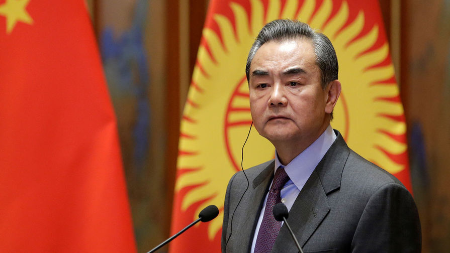 Глава МИД Китая заявил о совместной борьбе с Россией над 