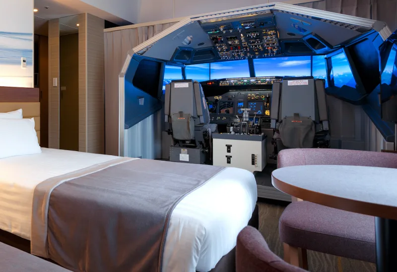 Высший пилотаж: номер в престижном отеле Токио оборудован симулятором кокпита Boeing 737-800 заграница,страны,туризм