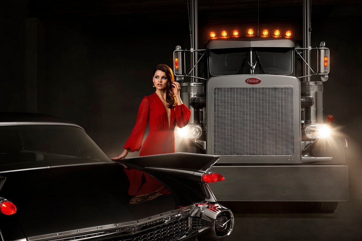 Девушки и тягачи Peterbilt Девушки и тягачи Peterbilt