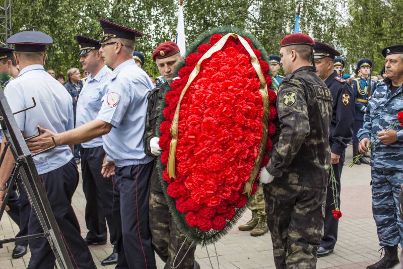 День ВДВ, фонтан и водка армия,россия
