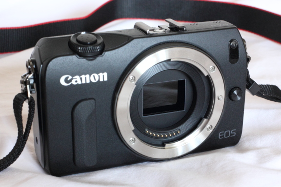 Canon EOS M, модифицированный для съёмки в ИК-диапазоне