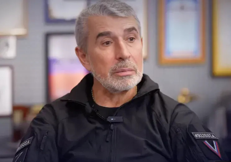 Два платья невесты и внучка Бориса Ельцина среди гостей: дочь олигарха и бывшего топ-менеджера Роснано Владимира Аветисяна вышла замуж Аветисян, Артур, Артура, Анастасии, Анастасия, компании, ХалатовАнастасия, Халатов, Роснано, ХалатоваСвадьба, также, Владимир, газовой, Бурмистрова, Мария, АветисянАнастасия, Средневолжской, Аветисяна, Владимира, Великобритании