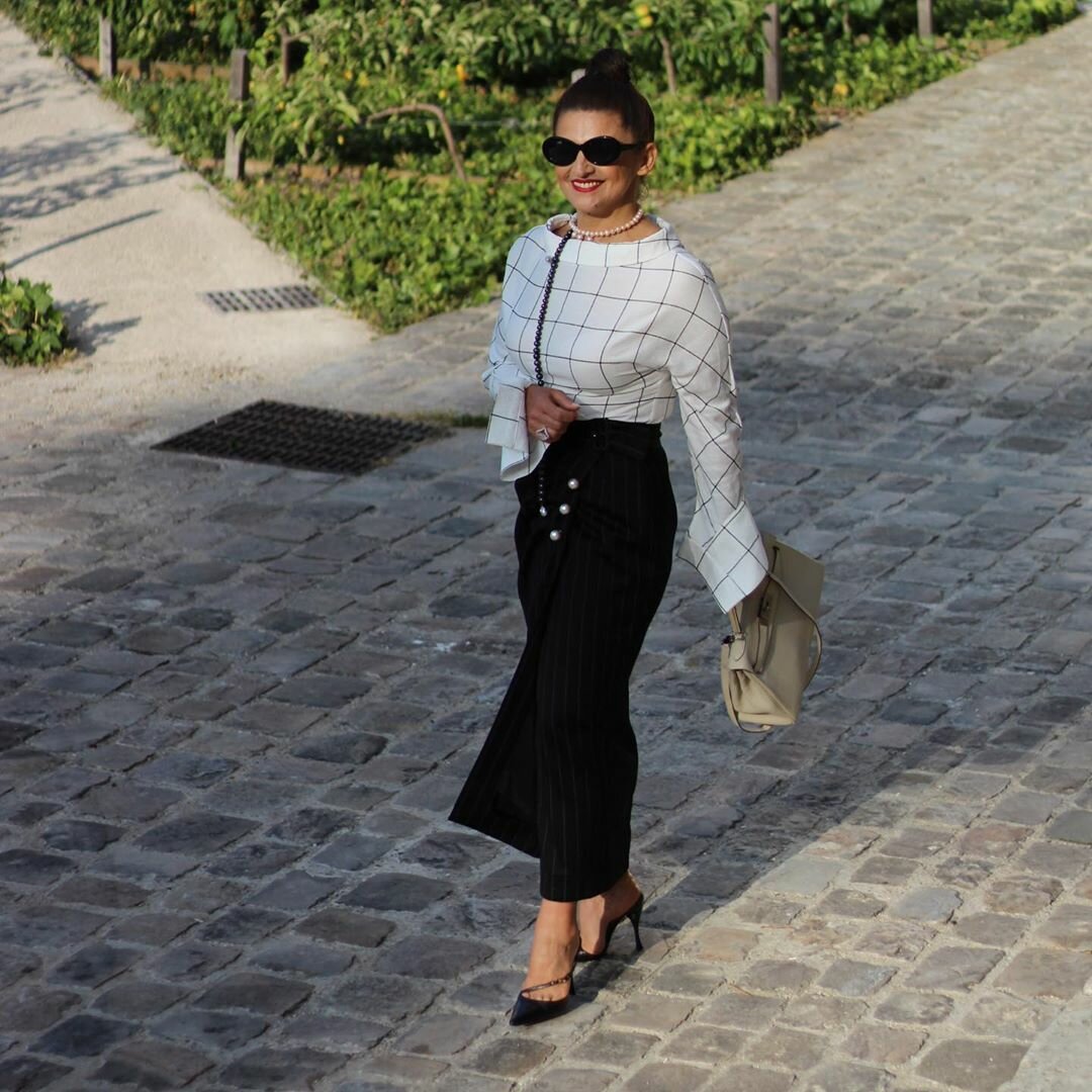 @gasparovic.gordana / Длинная юбка – оптимальное решение для стеснительных дам. /Фото: instagram.com