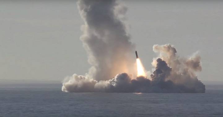 Оправдана ли ставка России на стратегические подводные ракетоносцы? Оправдана ли ставка России на стратегические подводные ракетоносцы? вмф