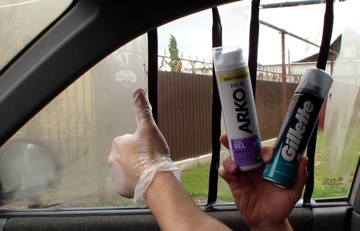 Для чего водители возят с собой пену для бритья в автомобиле