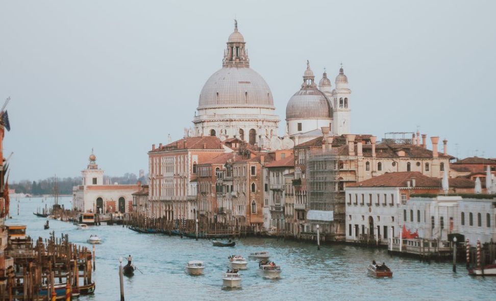 Аналитики Tourdom заявили, что 56% россиян больше не хотят отдыхать в Италии