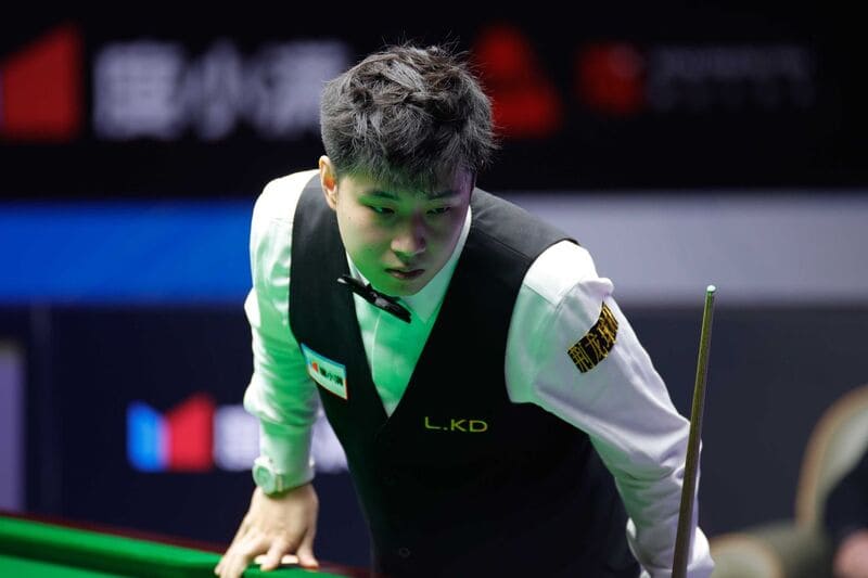 Чжао Синьтун в первом раунде в Йорке сыграет против соотечественника Лун Цзэхуана (фото: WST)