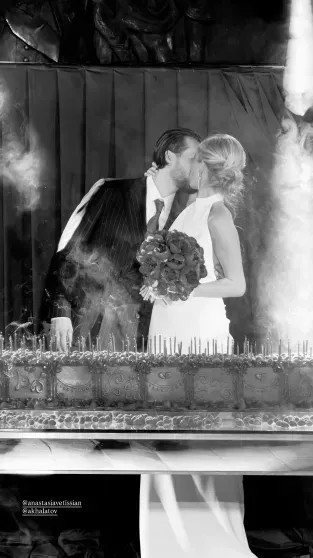 Два платья невесты и внучка Бориса Ельцина среди гостей: дочь олигарха и бывшего топ-менеджера Роснано Владимира Аветисяна вышла замуж Аветисян, Артур, Артура, Анастасии, Анастасия, компании, ХалатовАнастасия, Халатов, Роснано, ХалатоваСвадьба, также, Владимир, газовой, Бурмистрова, Мария, АветисянАнастасия, Средневолжской, Аветисяна, Владимира, Великобритании