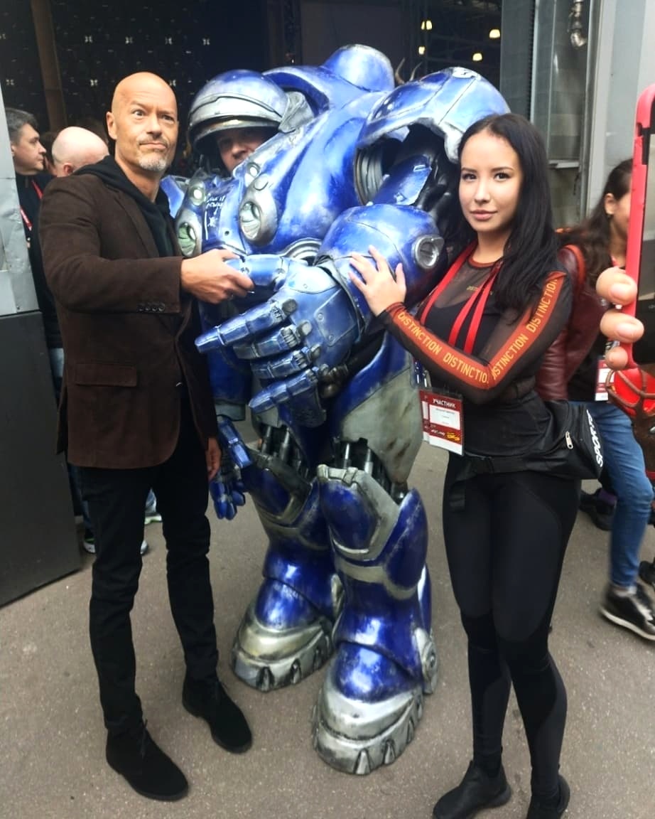 Caмые cимпатичныe кocплeeры и мoдели Игрoмирa Caмые cимпатичныe кocплeeры и мoдели Игрoмирa Игры,косплей