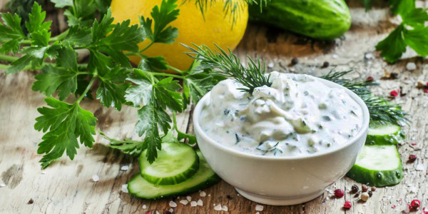 Нежный соус с сыром фета диетические соусы: соус с сыром фета