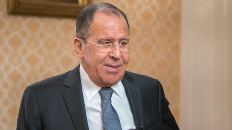 Лавров: Россия не будет зависеть от Запада, но готова к сотрудничеству