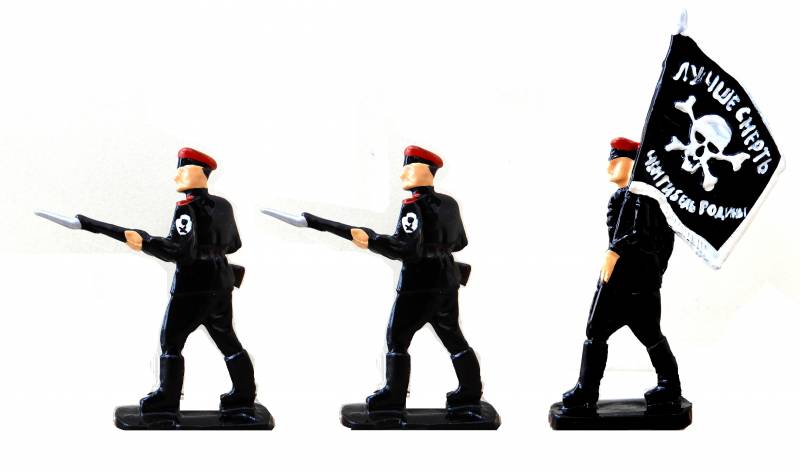 Красные и белые. Сражения солдатиков 