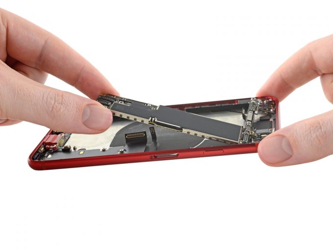 Некоторые детали iPhone 8 можно использовать при ремонте iPhone SE iPhone, модели, смартфона, детали, замене, ремонтопригодность, Apple, эксперты, многие, дисплей, новой, iFixit, случае, устанавливается, работает, Старт, результатам, разборки, оценили, технология