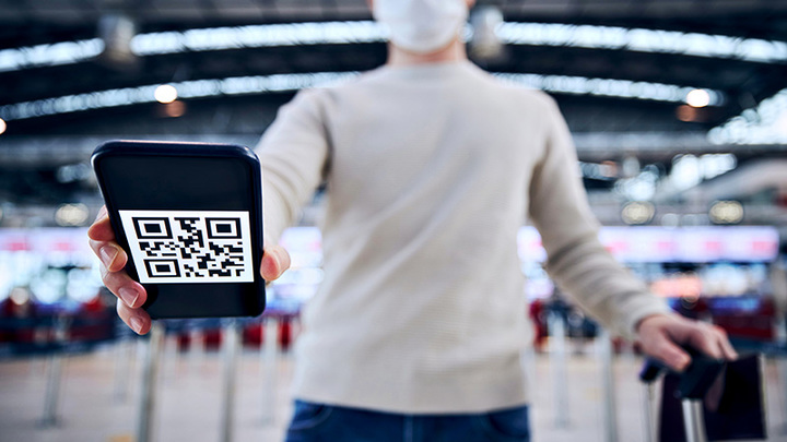 Справка об освобождении: Цена фальшивых QR-кодов в России