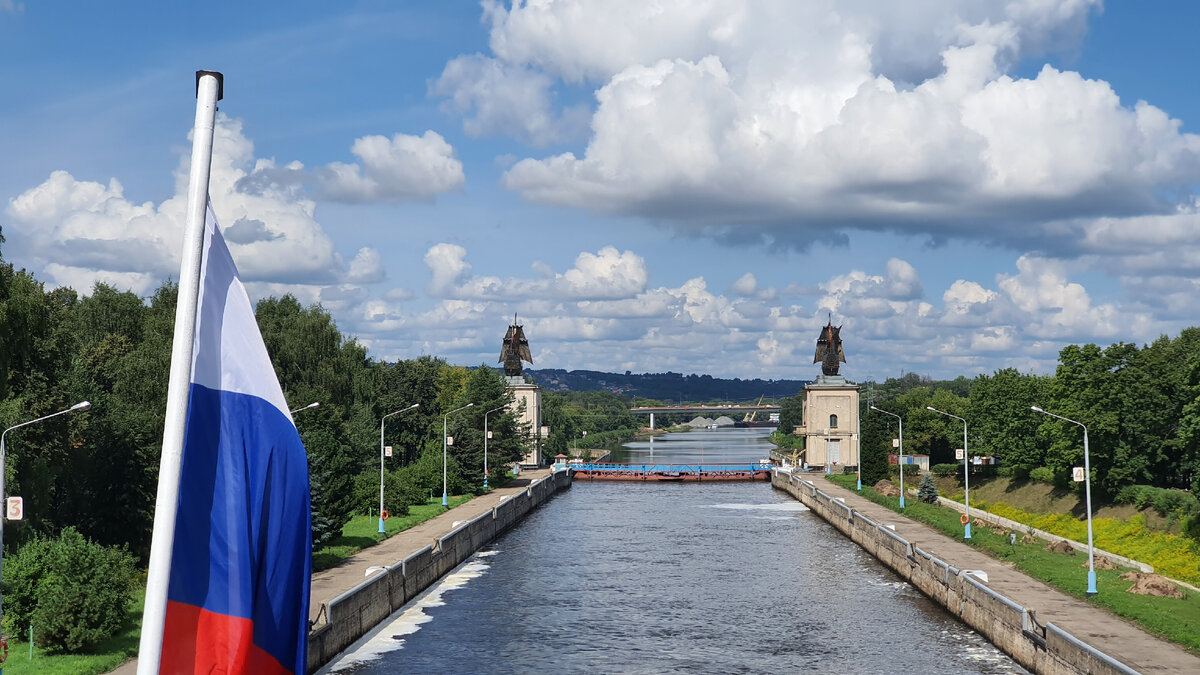 Проплыли по каналу имени Москвы. Узнали какое отношение к каналу имеют каравеллы Христофора Колумба имени, Москвы, каравеллы, Христофора, канале, каравелл, Колумба, макеты, канала, каналу, макетах, теперь, Третий, третий, самым, пожалуй, только, имеют, Москвой, понимаете